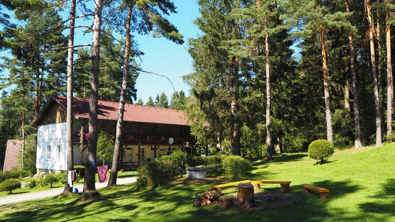 Hotel Lojzovy Paseky Frymburk Esterno foto